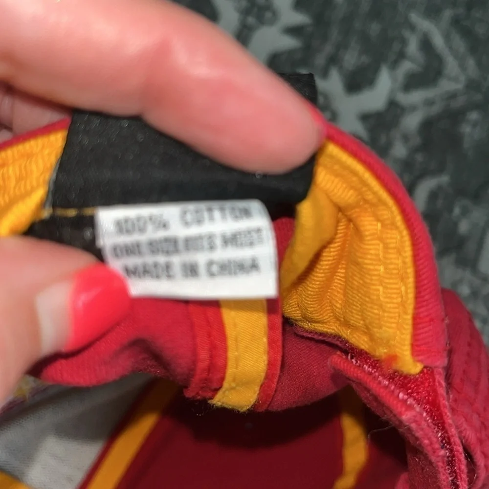 Harry Potter men’s Gryffindor hat one size fits most
